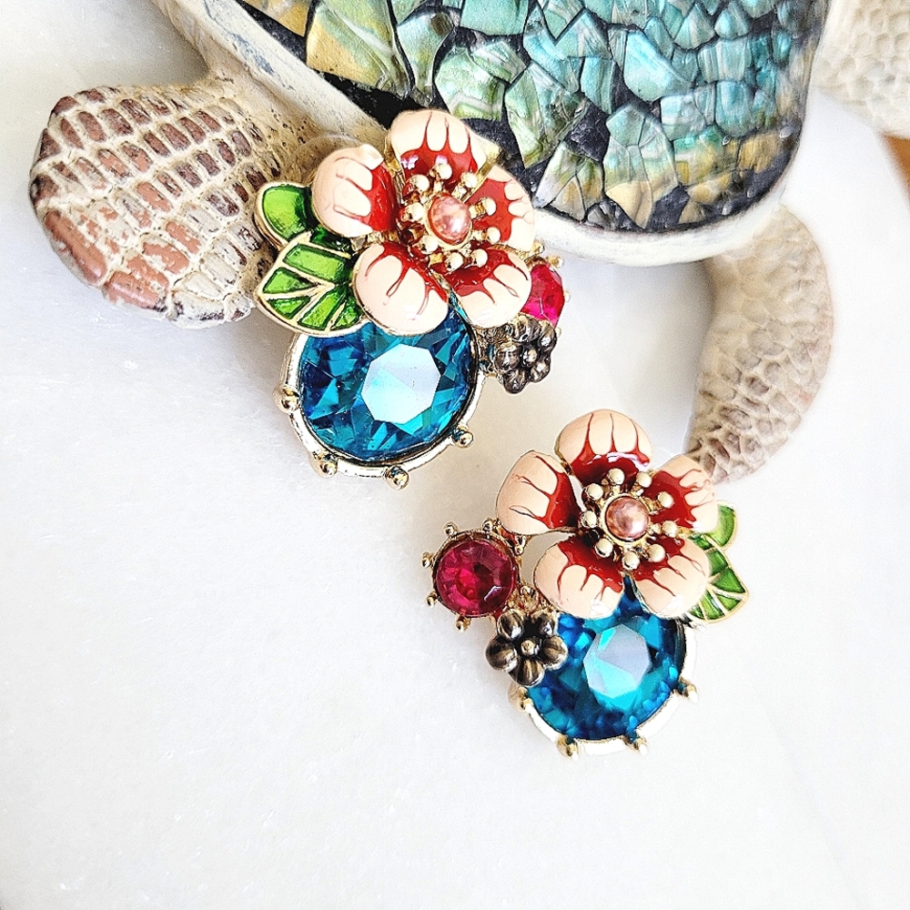 Aquamarine Flowers Studs Earrings *NWT